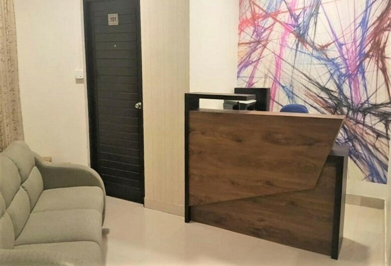 Hotel 4 Seasons Suites