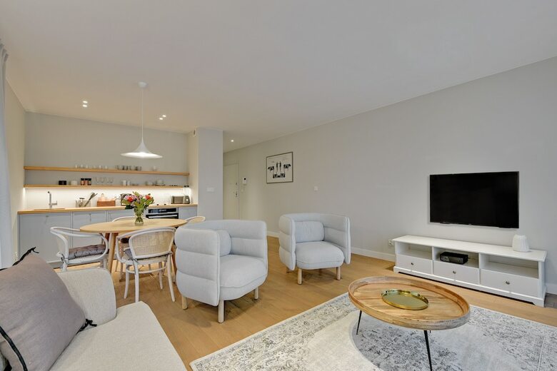 Apartamentos Flats For Rent - Chmielna Spa & Wellness