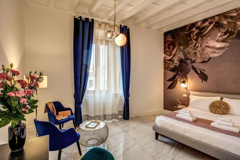 Hotel Little Queen Pantheon Residence