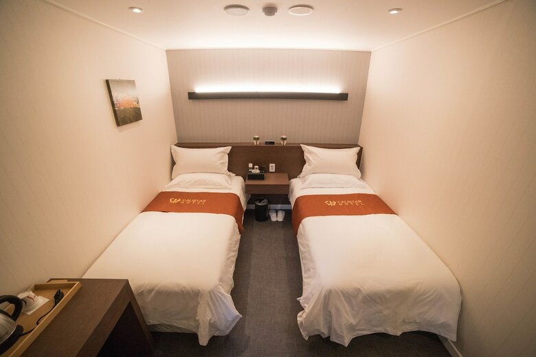 Calistar Hotel