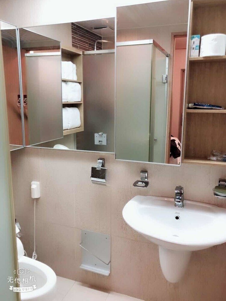 Calistar Hotel