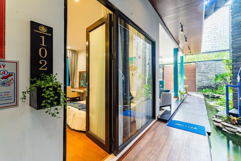 Hotel Cani Beach House