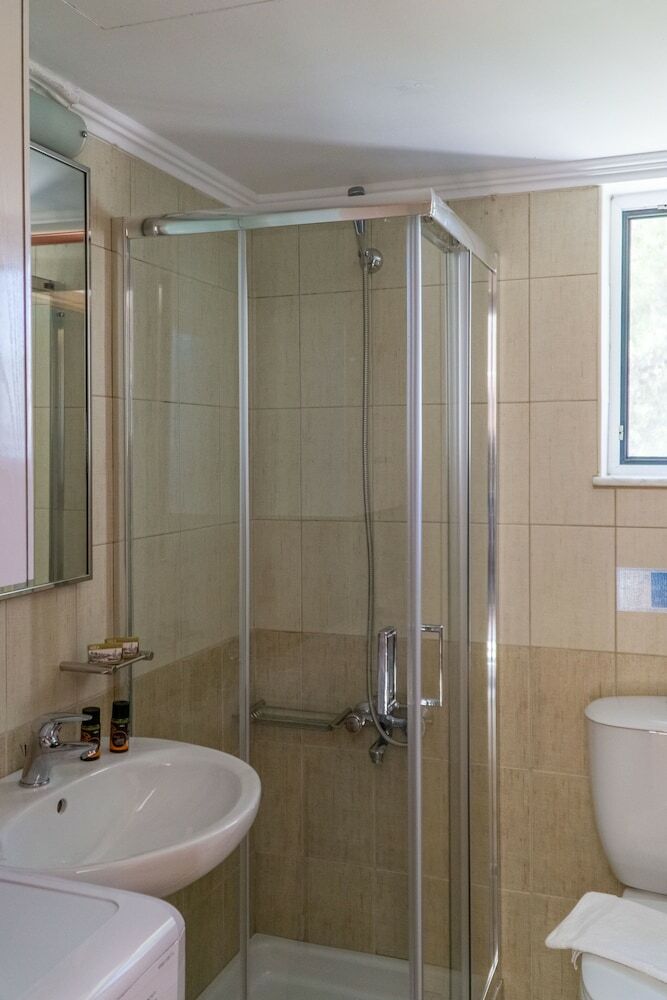 Nikis Dream Comfy Apartments