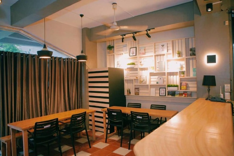 Hostal Bunks Hostel - Adults Only