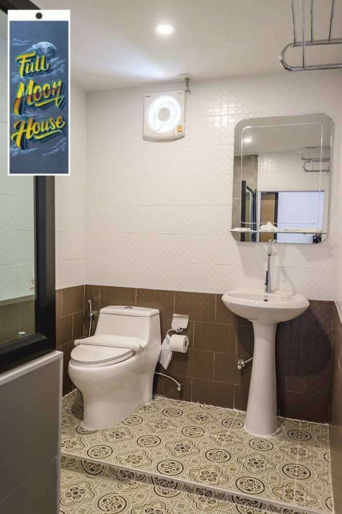 Hostal Full Moon' House