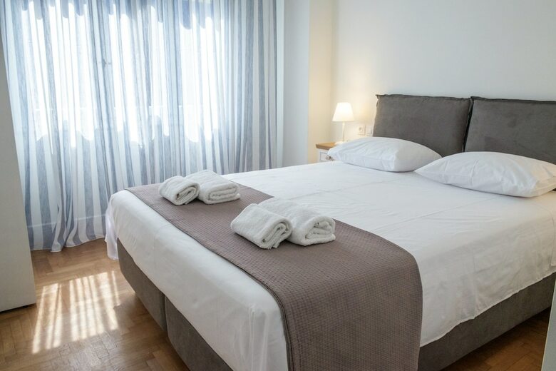 Elegant 2bd Apartment