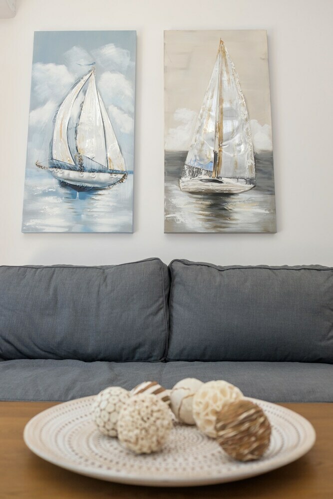 Elegant 2bd Apartment