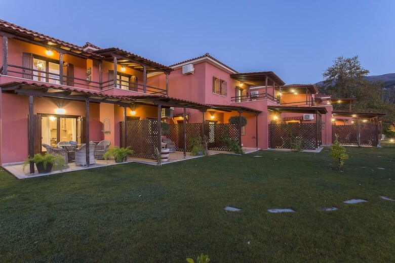 Melograno Apartments And Villas