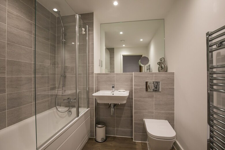 Kennet House Superior Serviced Apartment