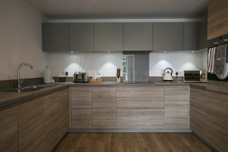 Kennet House Superior Serviced Apartment