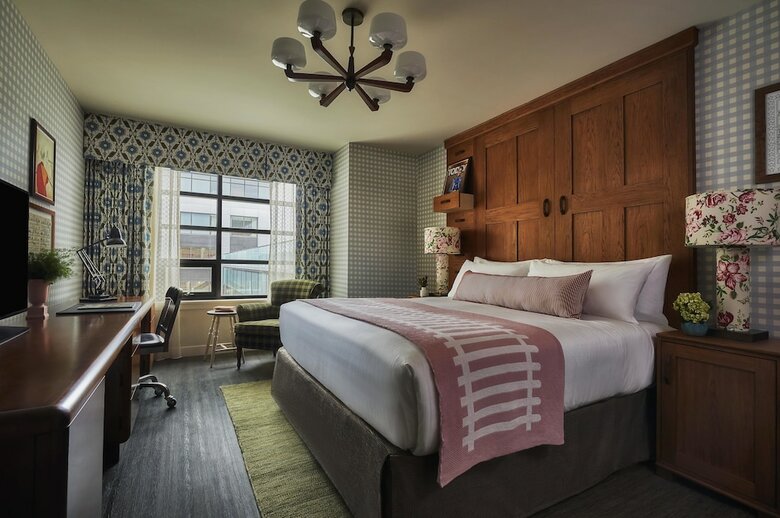 Hotel Graduate Bloomington