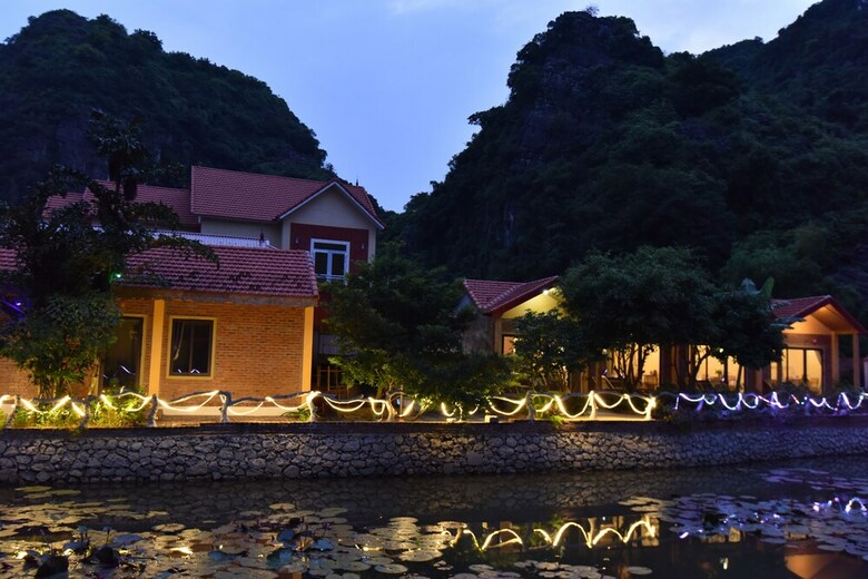 Hotel Tamcoc Valley Homestay