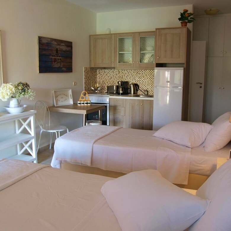 Apartamentos Melograno - Near Boufa (koropi) Beach