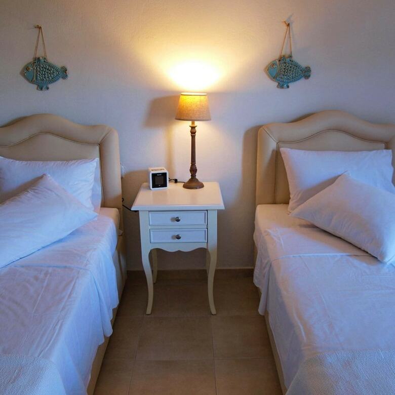 Apartamentos Melograno - Near Boufa (koropi) Beach
