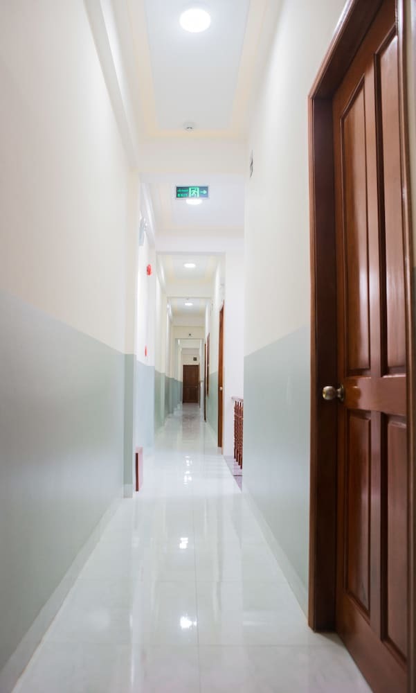 Trieu Hoang Hotel