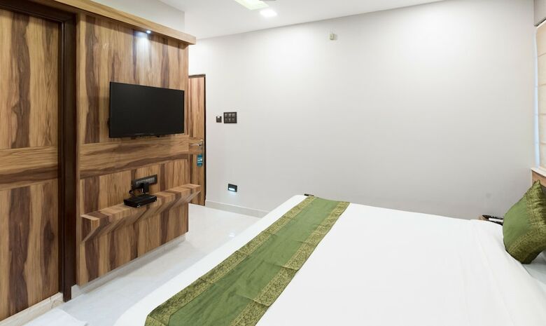Hotel Treebo Trend Glorious Rim Rocks Palace