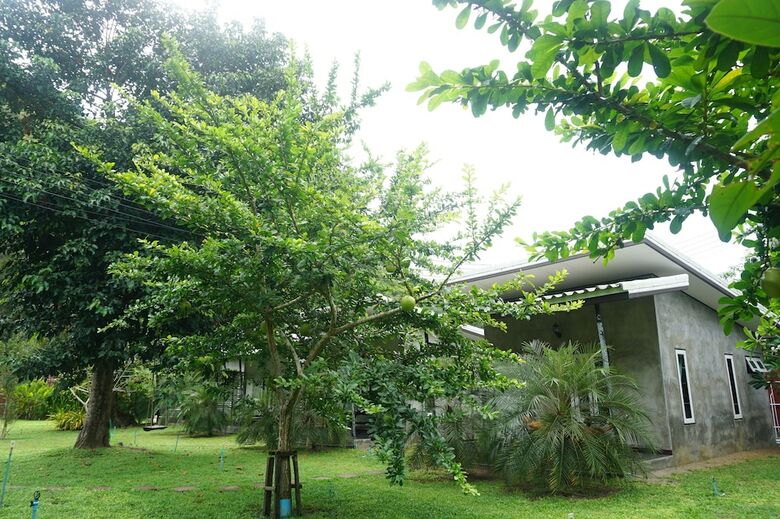 Hotel V Valley Resort