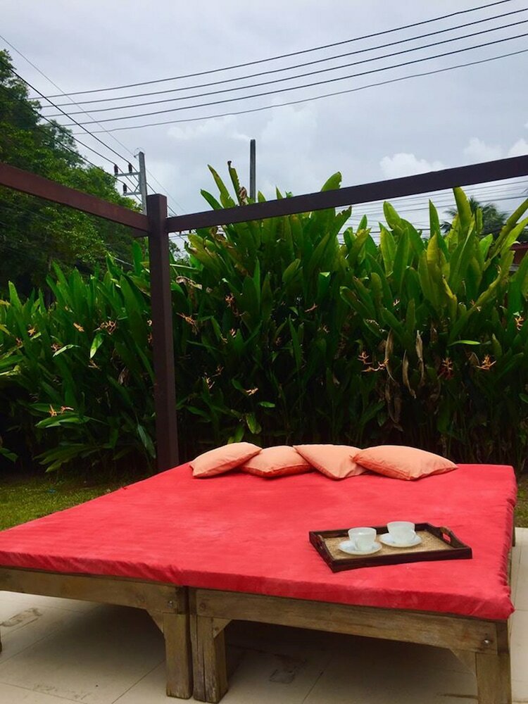 Hotel V Valley Resort