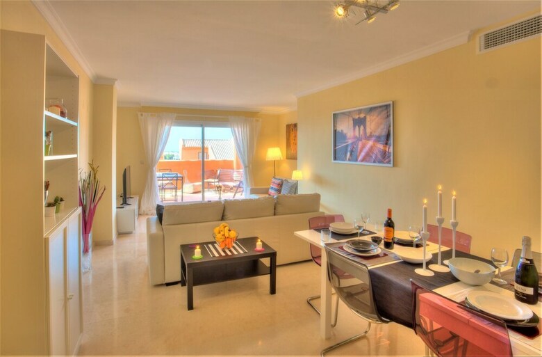 New 2017 Luxury 2 Bedroom Apartment Np13