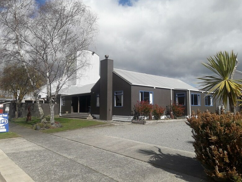 Hostal Golden Fern Backpackers
