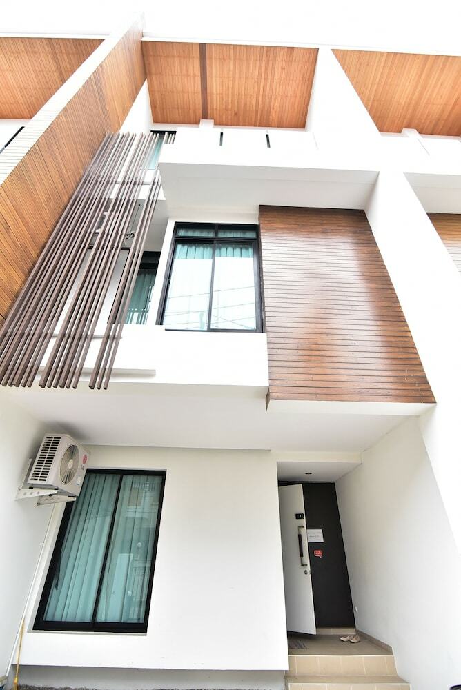 The Win Residence