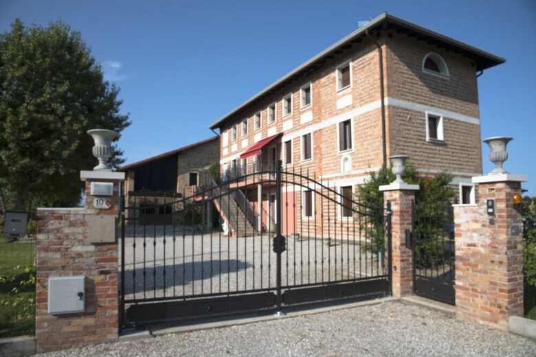 Bed & Breakfast Chiaro Di Luna