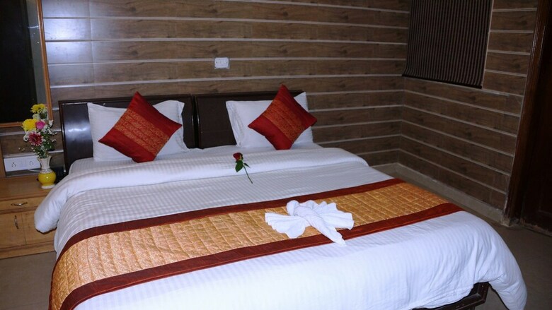 Maxfort Budget Hotel Gurgaon