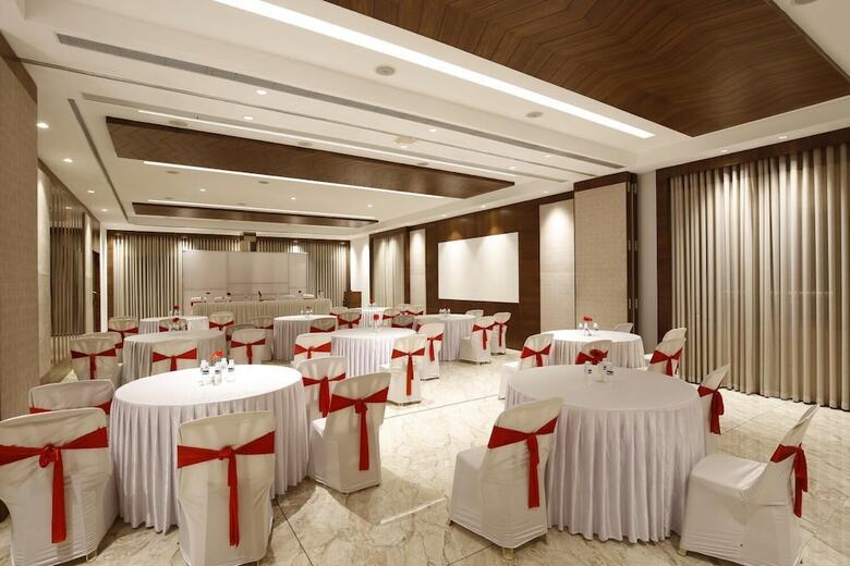 Hotel Ramee Panchshil