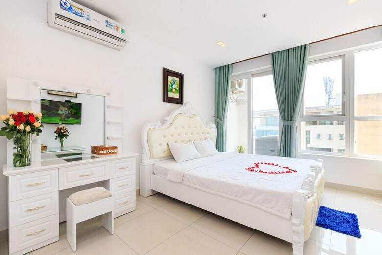 Le Hieu Apartment At Sky Center
