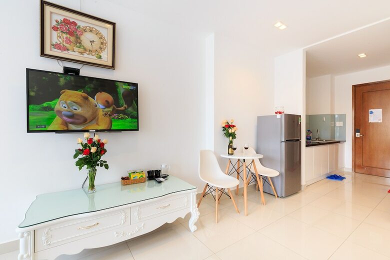 Le Hieu Apartment At Sky Center