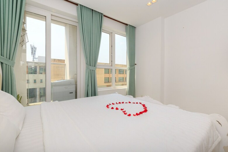 Le Hieu Apartment At Sky Center