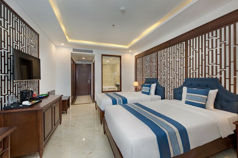 Eden Hotel