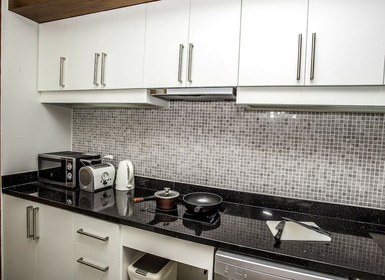 Q Kata Residence
