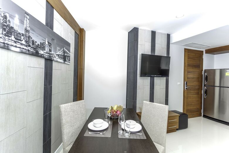 Q Kata Residence