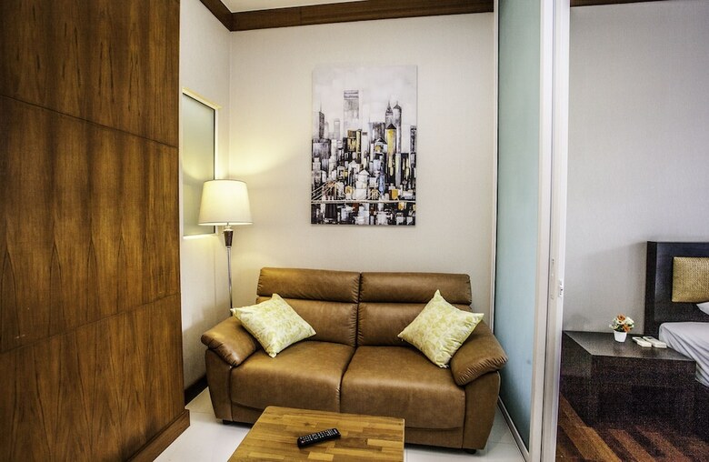 Q Kata Residence