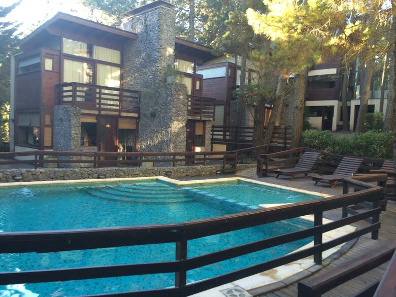 Aparthotel Altos Medanos - Caba�as Y Club De Bosque