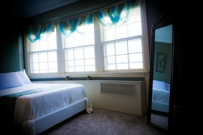 Bed & Breakfast 1 West Inn Waterfront