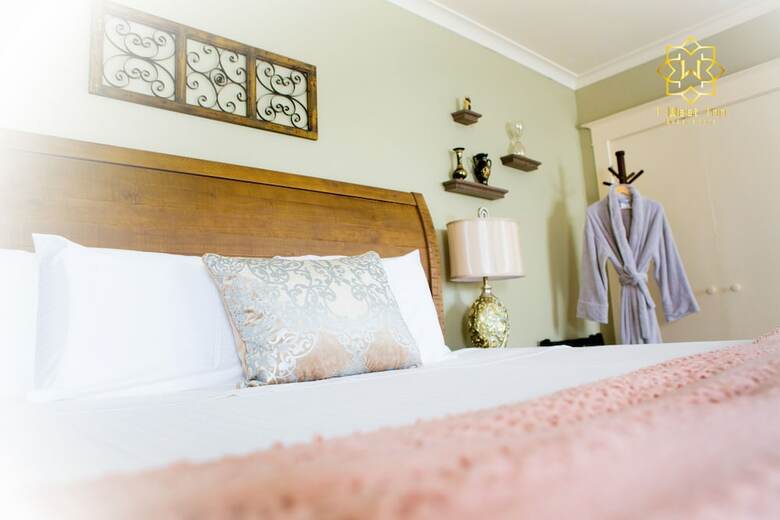 Bed & Breakfast 1 West Inn Waterfront