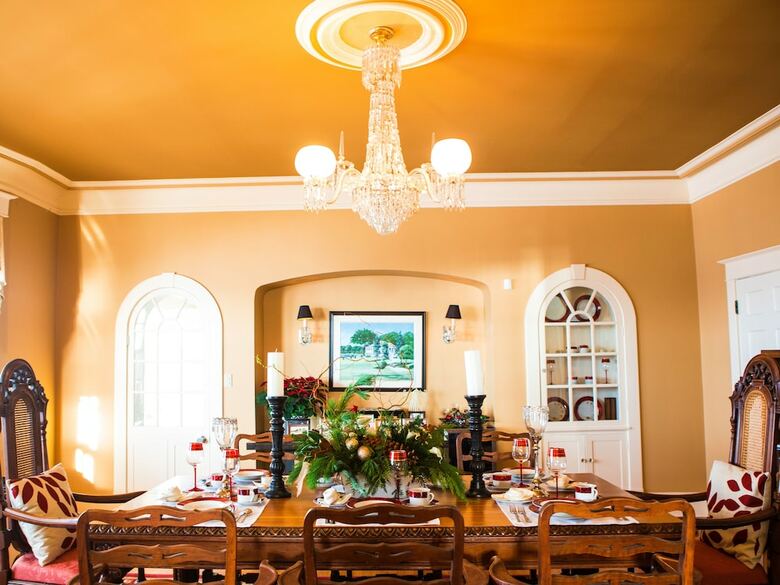 Bed & Breakfast 1 West Inn Waterfront