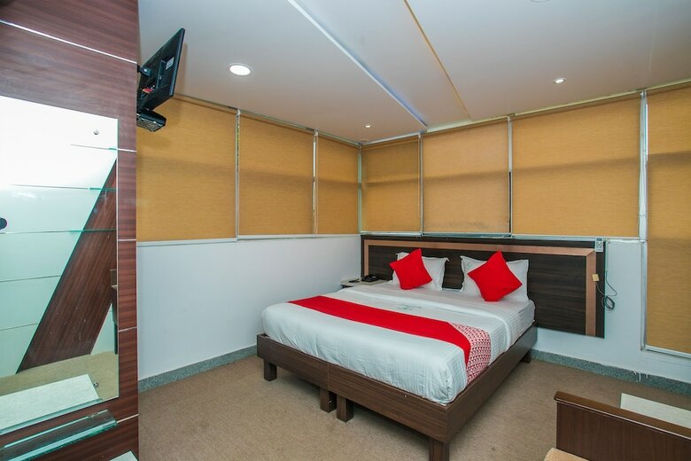 Hotel Oyo 17018 Roots Nest