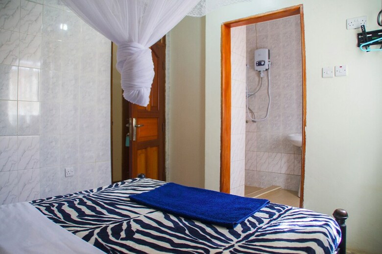 Hotel Alvers Mukono