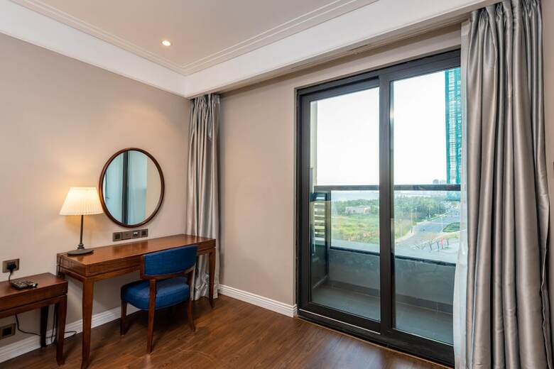 Aparthotel Luxury Neo-classic Condo