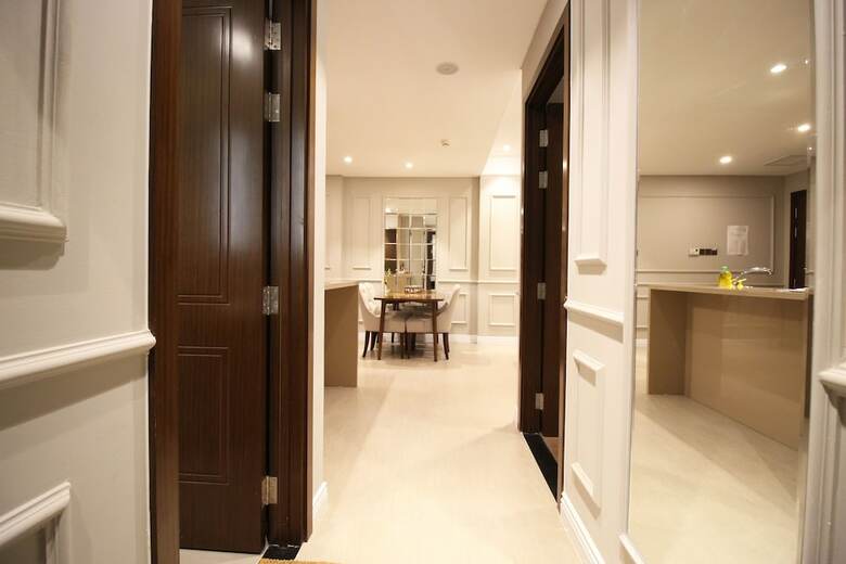 Aparthotel Luxury Neo-classic Condo