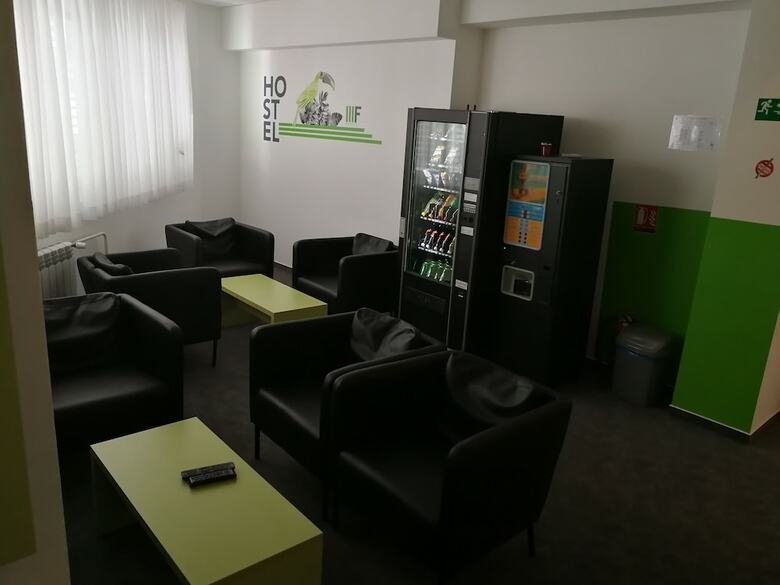 Hostal 3 F Hostel