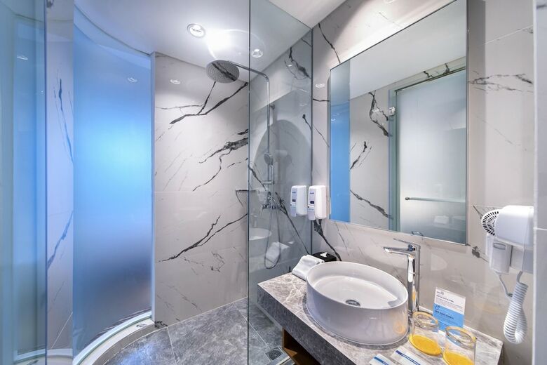 Hotel Holiday Inn Express Jakarta Matraman