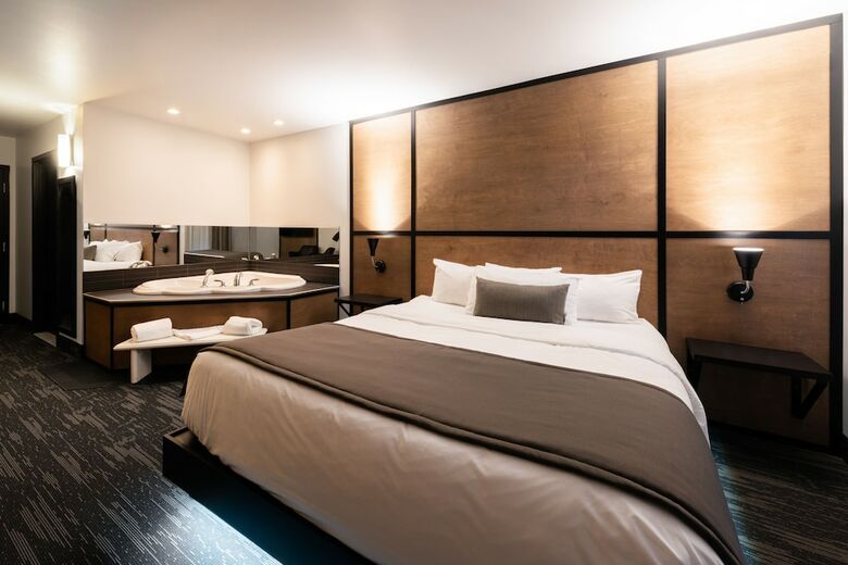 Ax Hotel