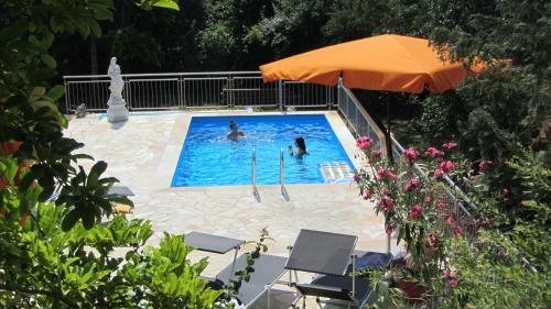Hostal Guest House Pension Am Weinberg