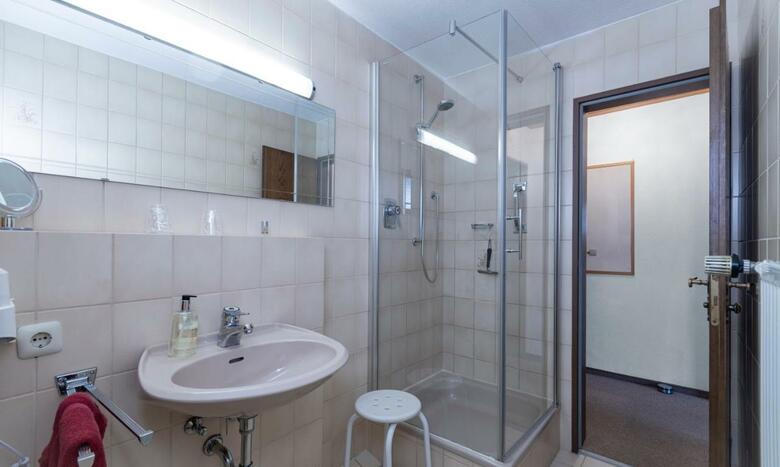 Hostal Hotel - Pension Alpenstern