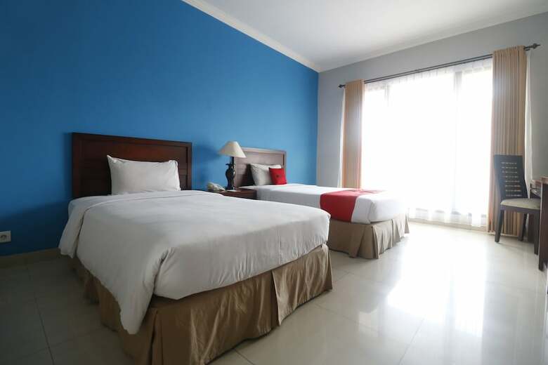 Hotel Reddoorz Premium @ Bukit Damai Indah