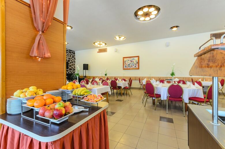 Hunguest Hotel Apollo